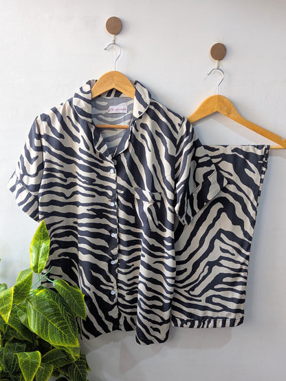 Zebra Linen PJ Set - Half Sleeves