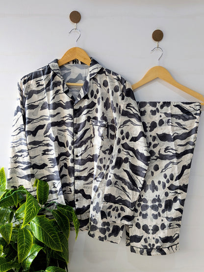 White & Black Waves Linen PJ Set