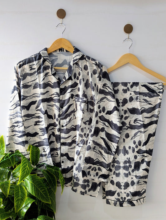 White & Black Waves Linen PJ Set