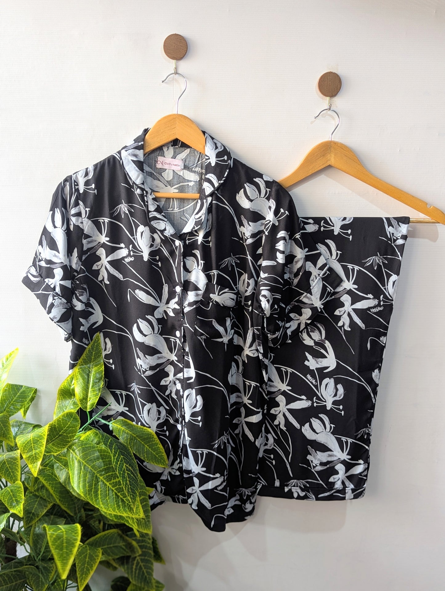 Black Leafs Linen PJ Set - Half Sleeves